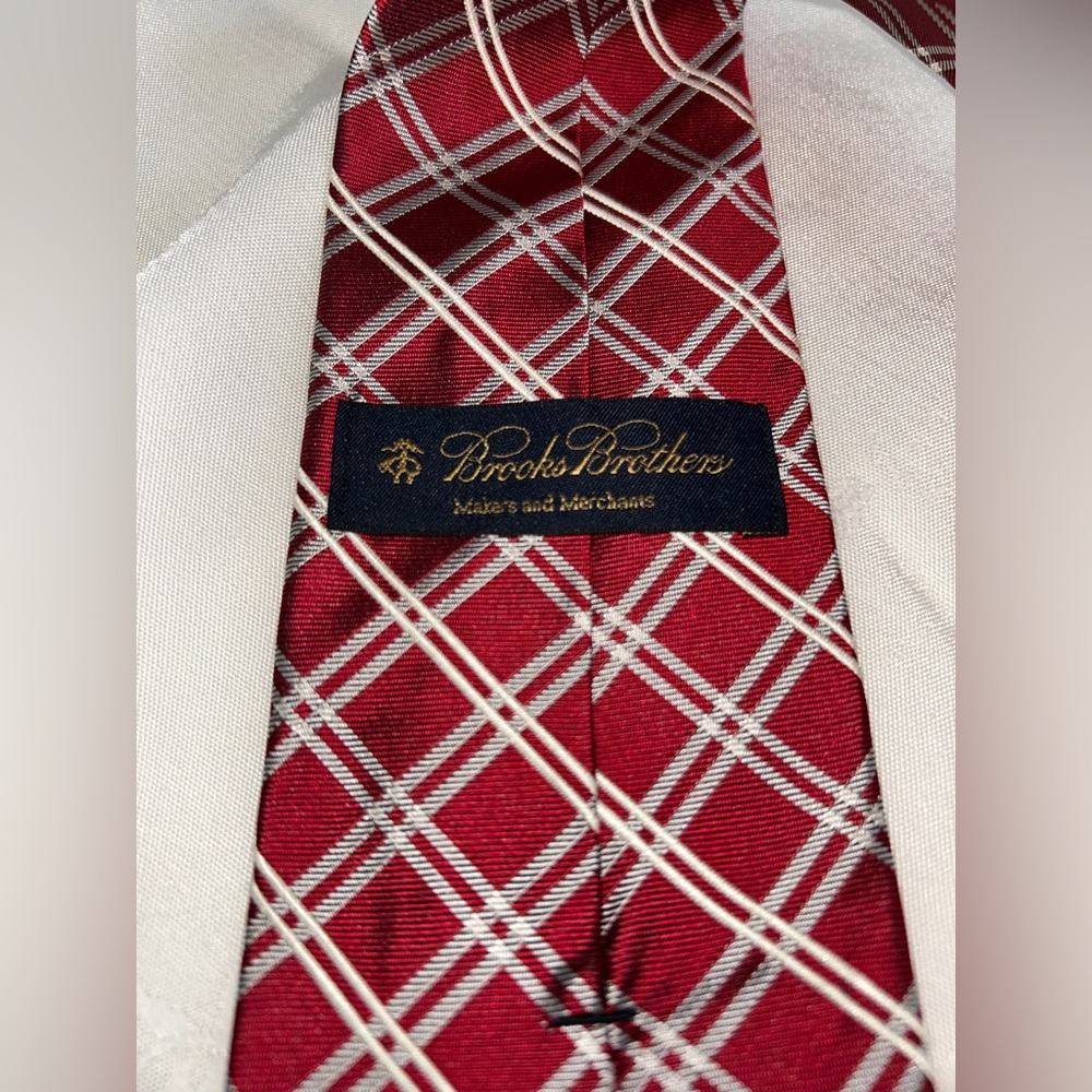 Red Brooks Brothers tie - Picture 5 of 7